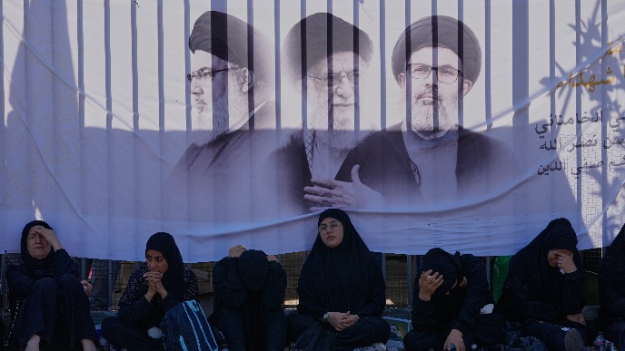 Novinapadi na Iran