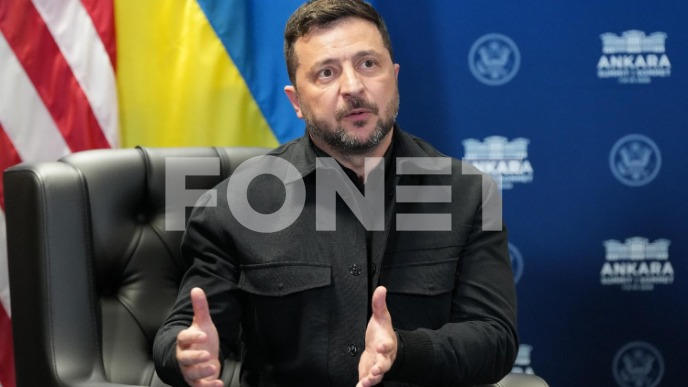 Smenjena tri ambasadora 