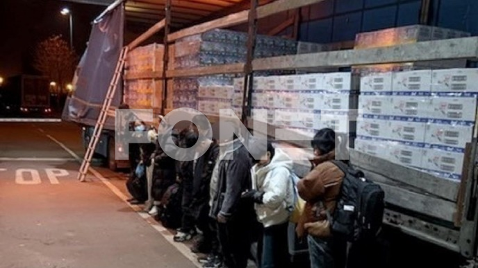 U kamionu nađeno 99 migranata
