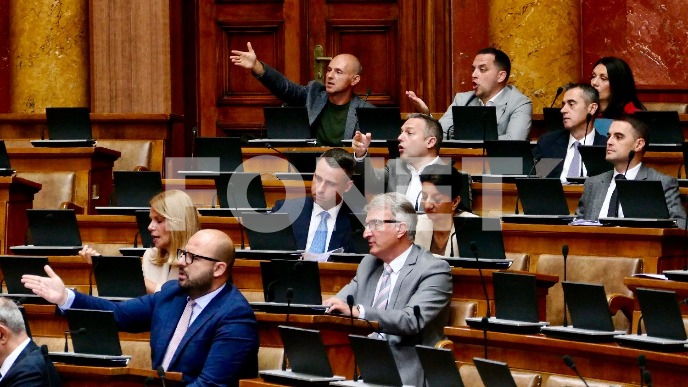 Milostinja pred izbore