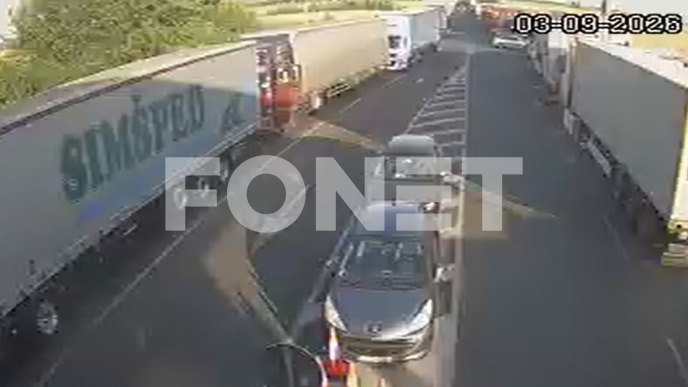 Kamioni čekaju tri sata 