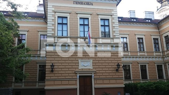 Zamenjena 54 profesora 