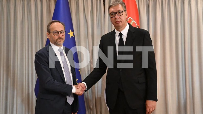 Vučić i Žiofre o putu u EU