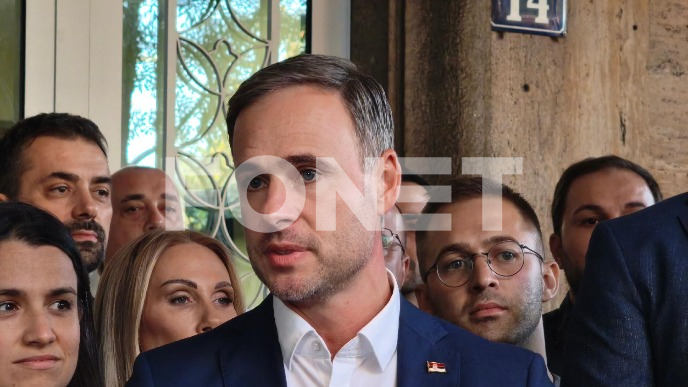 NARODNA SRBIJA POVUKLA LISTU