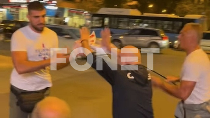 Đoković hteo da otme zastavu