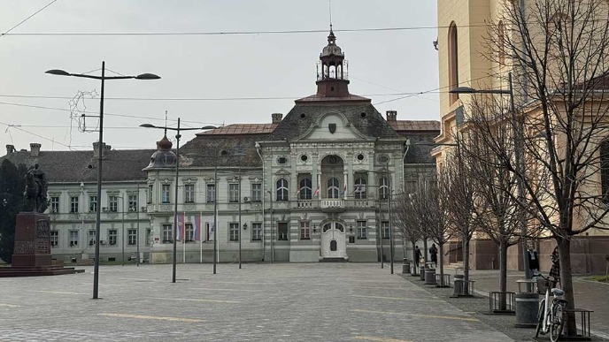 Slom institucija u Zrenjaninu
