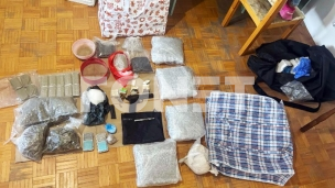 Uhapšen zbog droge i oružja