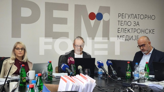 REM je zatrpan