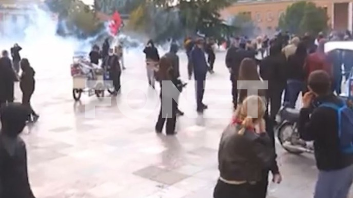 Nastavljene demonstracije