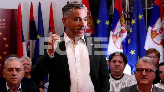 Kupovina naklonosti prosvete