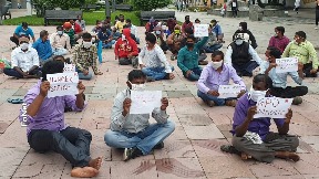 Indijci protestuju u Kraljevu