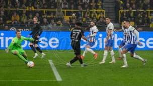 Pet golova u Dortmundu