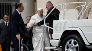 Papa primljen u bolnicu