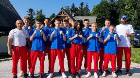 Srbija sa 10 boraca