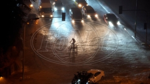 Dve osobe stradale, pet nestalo